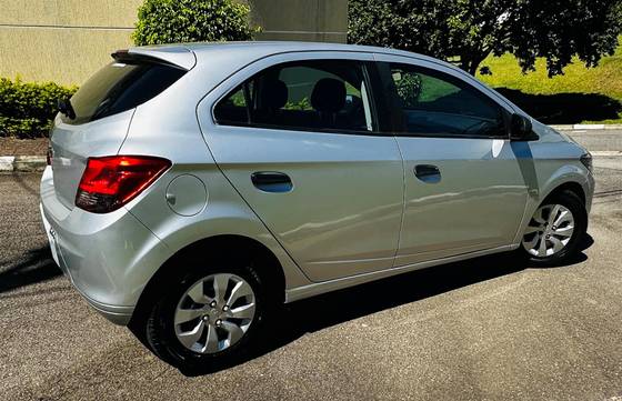 CHEVROLET ONIX 1.0 MPFI JOY 8V FLEX 4P MANUAL